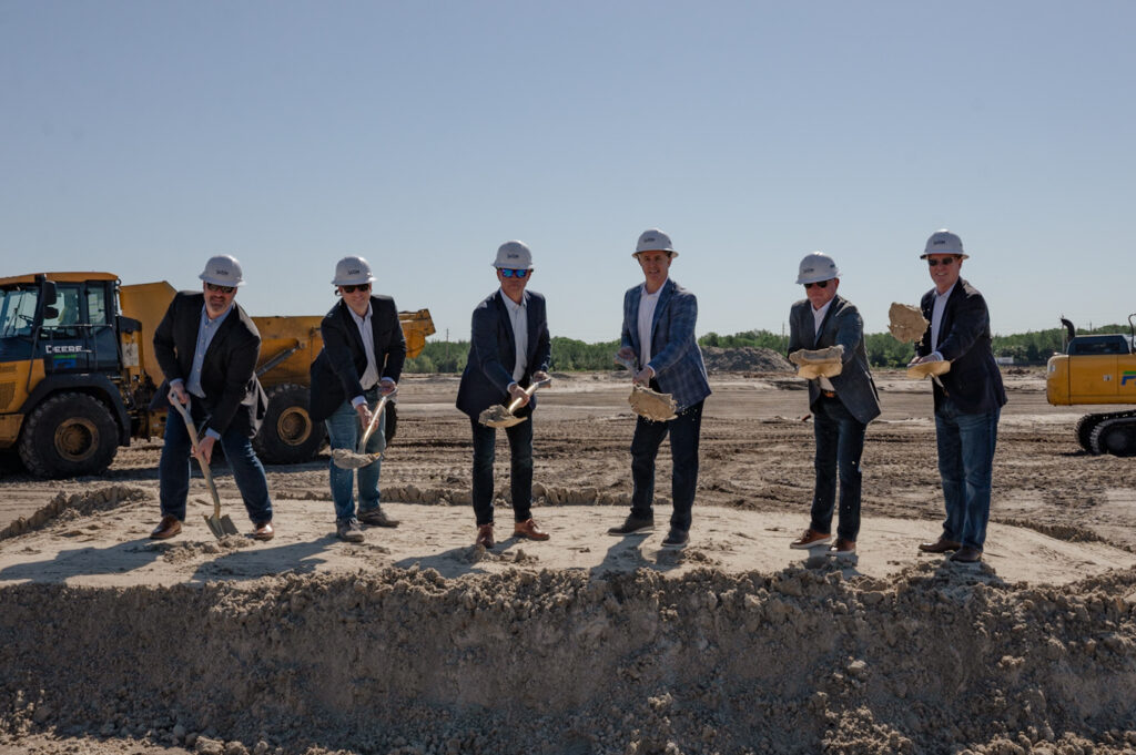 Arcadia Cold Team shoveling dirt at Jacksonville Cold Storage Groundbreaking